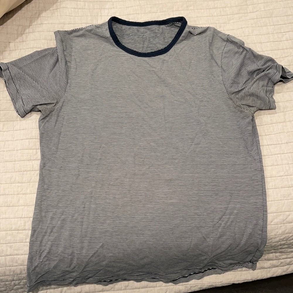 Men’s short sleeve Lululemon